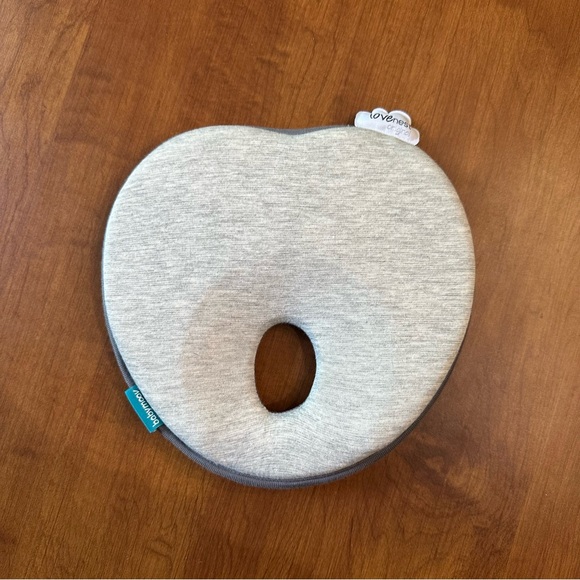 Babymoov Lovenest Pillow for Flat-Head Gray Support Pillow - Picture 1 of 5